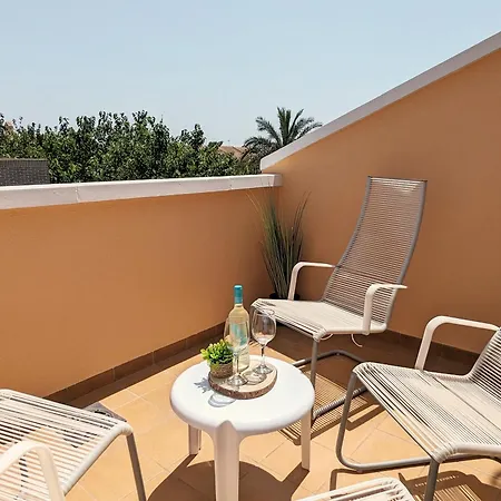 Apartamento Las Palmeras - Con Terraza, Barbacoa, Aire Acondicionado Y A 250M De La Playa! Los Alcázares Exterior photo