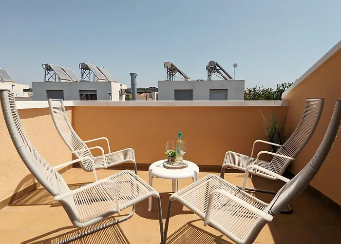Apartamento Las Palmeras - Con Terraza, Barbacoa, Aire Acondicionado Y A 250M De La Playa!