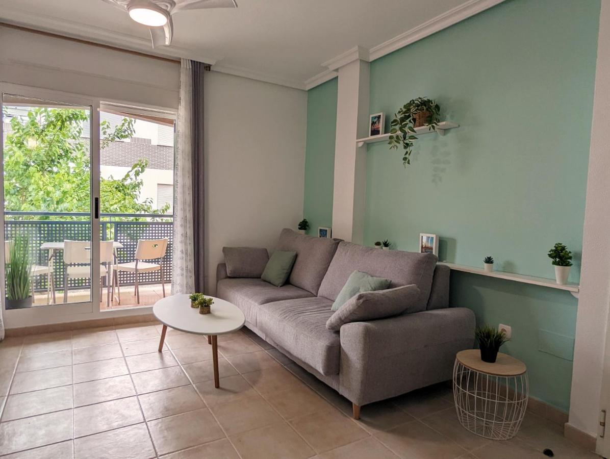 Palmeras - Con Terraza, Barbacoa, Aire Acondicionado Y A 250m De La Playa!