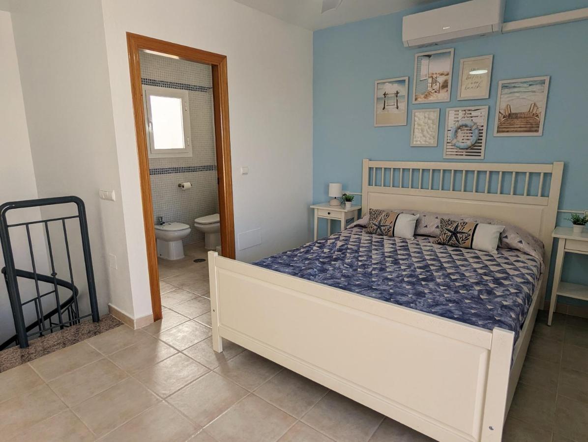 Palmeras - Con Terraza, Barbacoa, Aire Acondicionado Y A 250m De La Playa! Apartment *